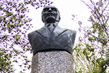 Памятник   Н. Н. Семёнову